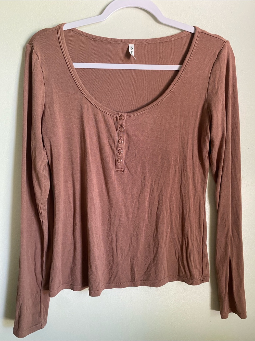 HALARA Button Scoop Henley Long Sleeve Top in Brown